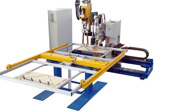 Sistema POSIWELD CNC para la soldadura de productos de alambre en  general en 2 o 3 dimensiones